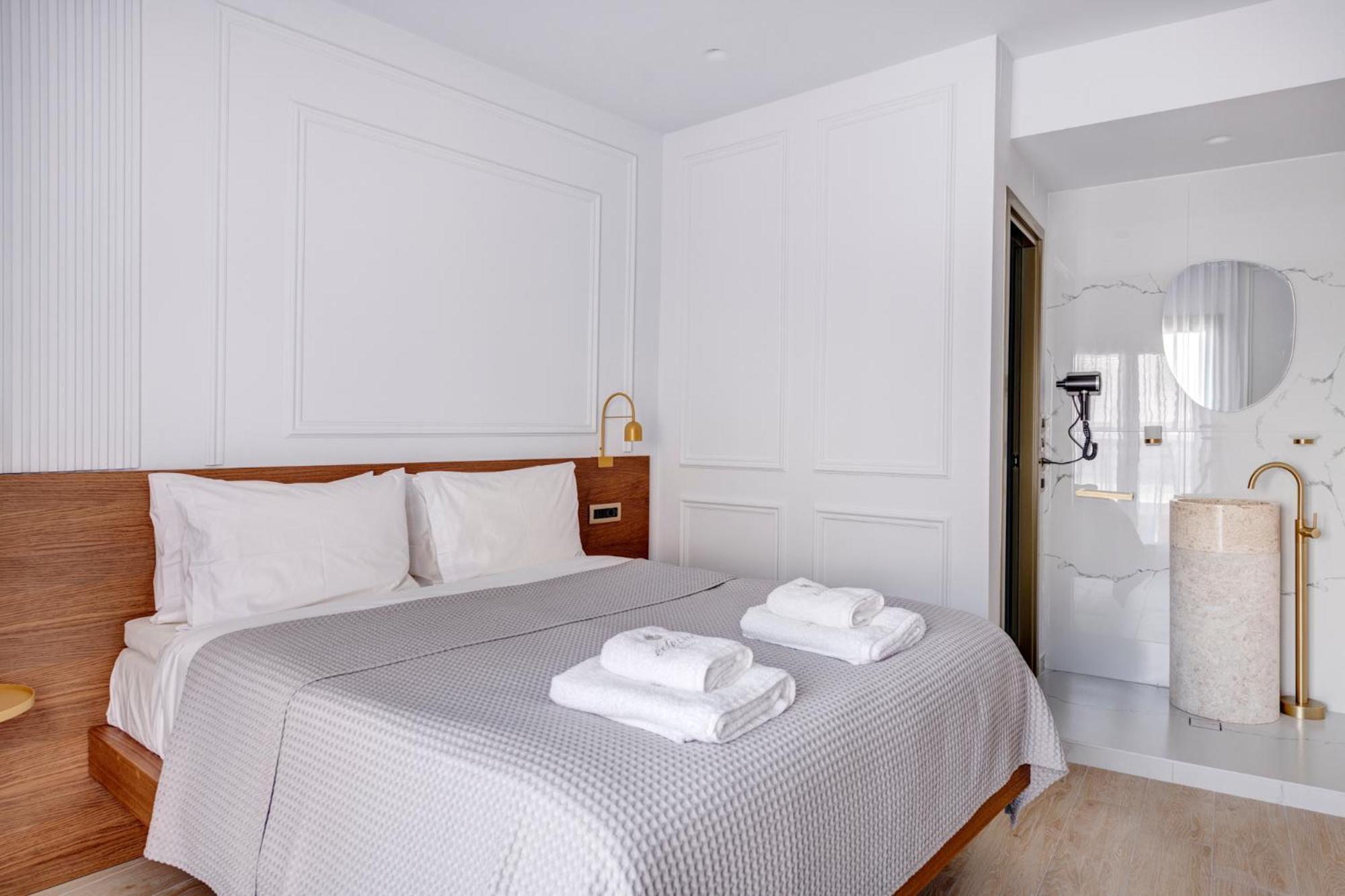 Eclectic Syros Bed and Breakfast Ermoupoli Buitenkant foto