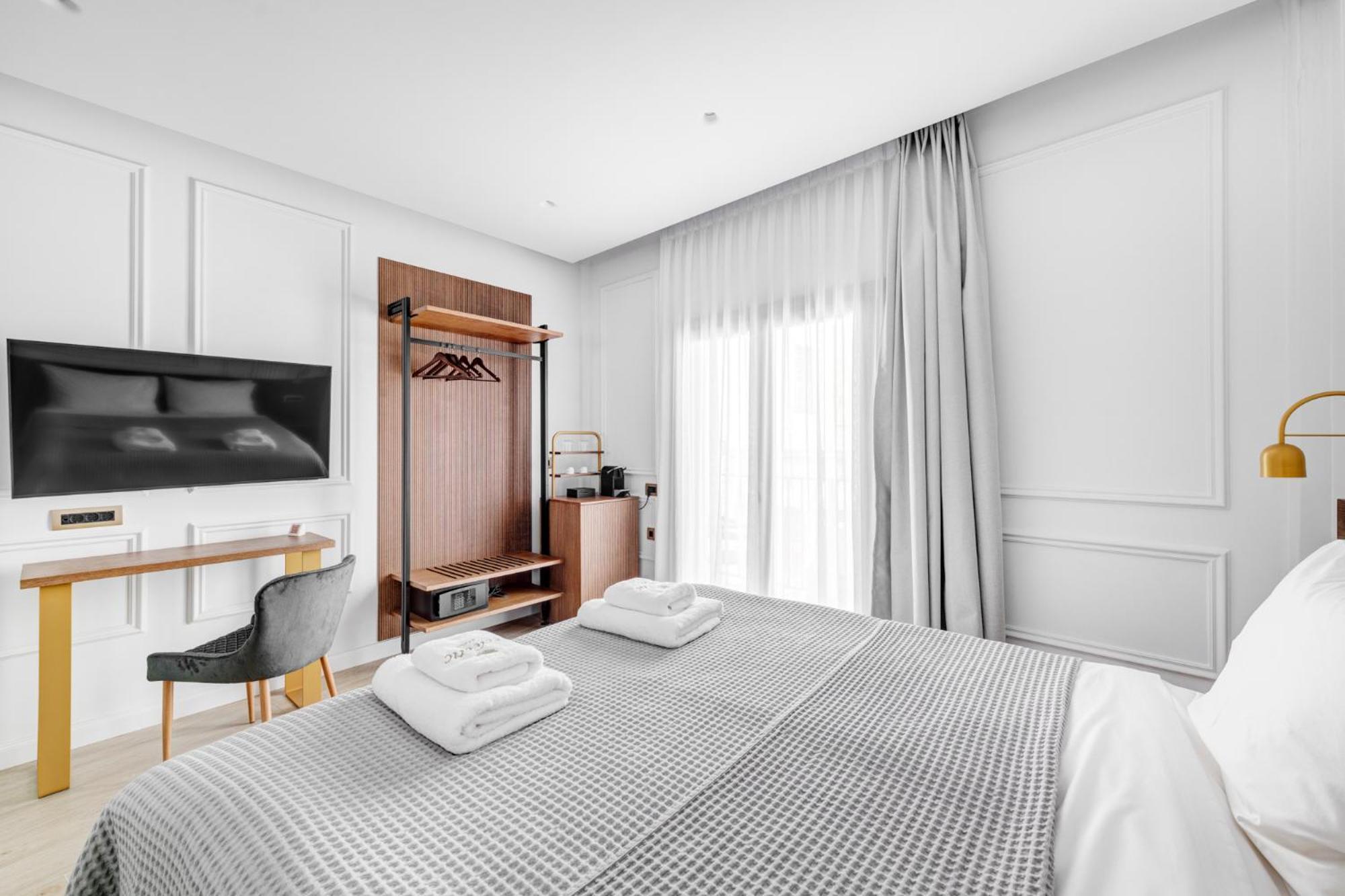 Eclectic Syros Bed and Breakfast Ermoupoli Buitenkant foto