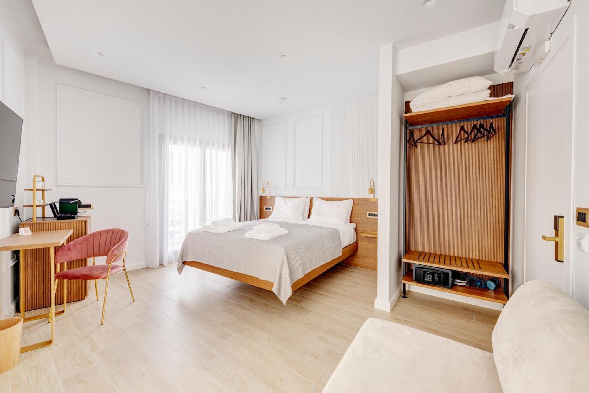 Eclectic Syros Bed and Breakfast Ermoupoli Buitenkant foto