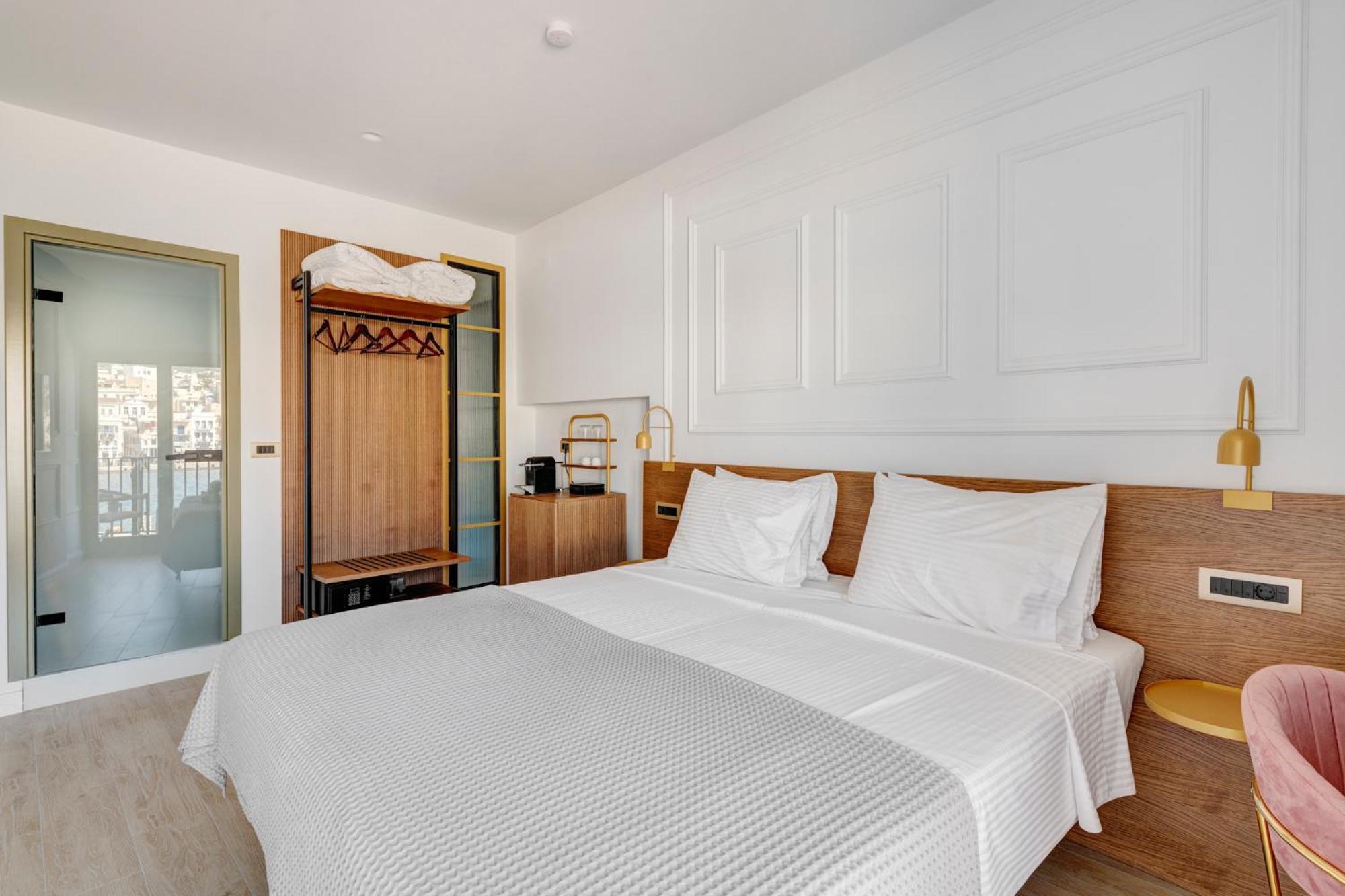Eclectic Syros Bed and Breakfast Ermoupoli Buitenkant foto