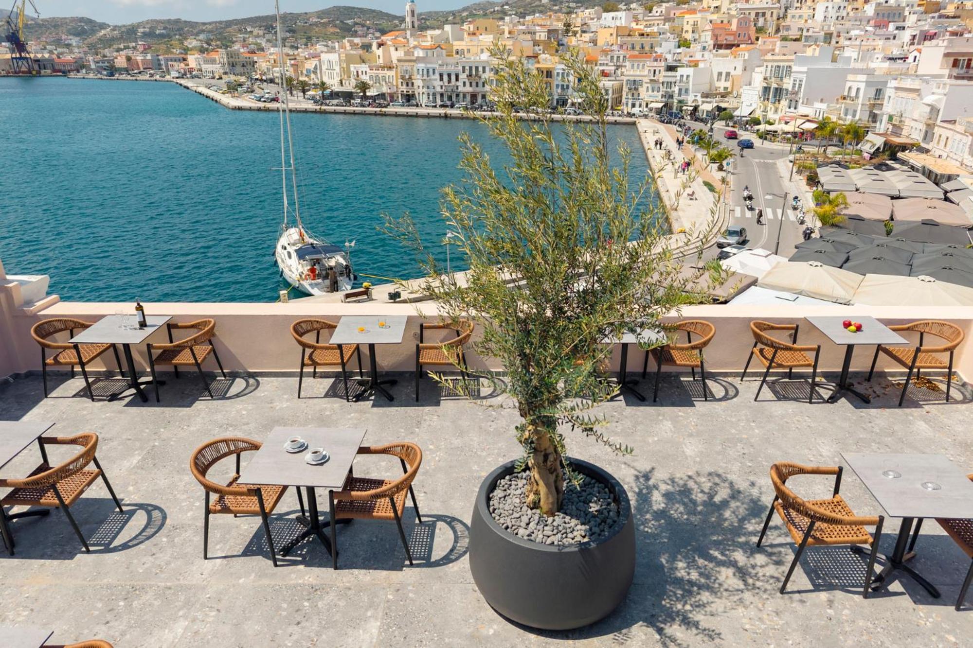 Eclectic Syros Bed and Breakfast Ermoupoli Buitenkant foto