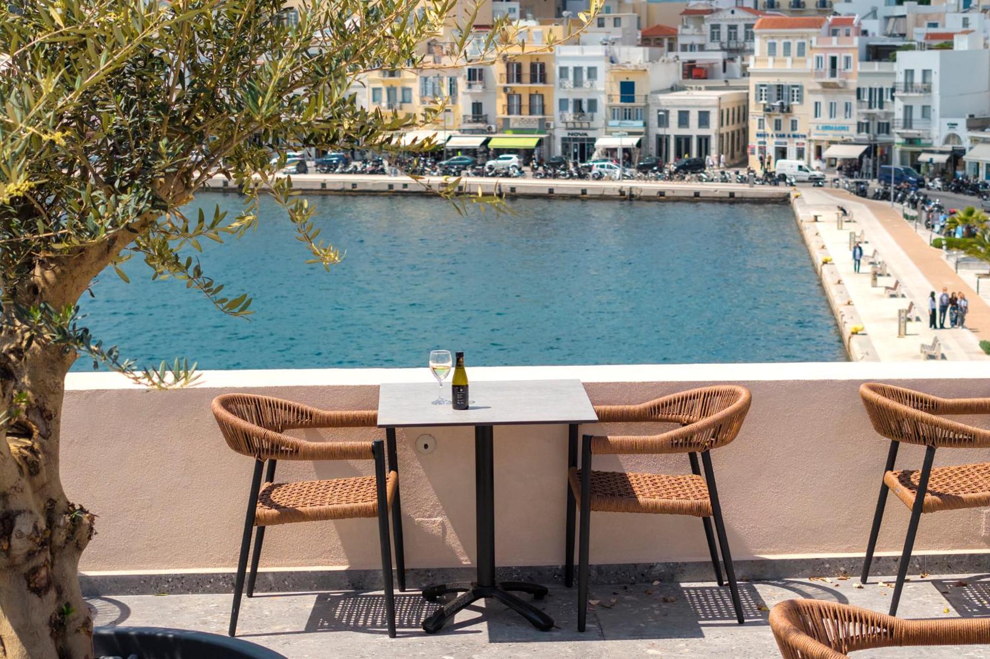 Eclectic Syros Bed and Breakfast Ermoupoli Buitenkant foto