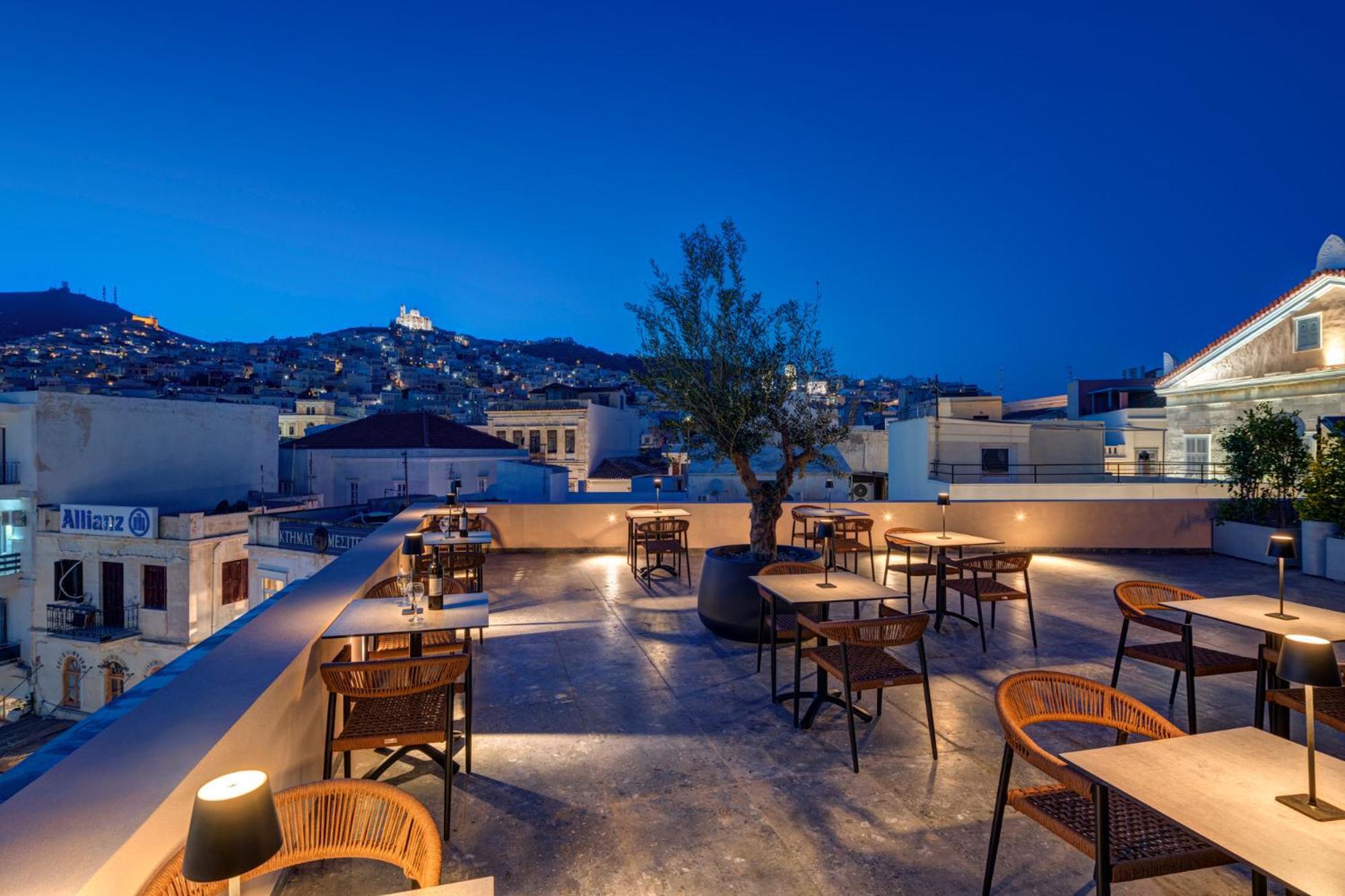 Eclectic Syros Bed and Breakfast Ermoupoli Buitenkant foto